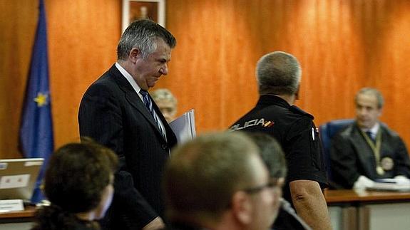 Juan Antonio Roca se enfrenta a ocho años más de prisión por malversación