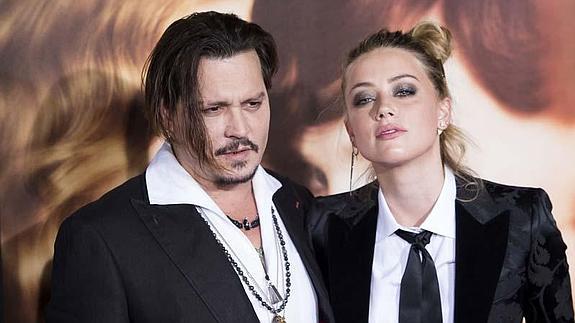 Juzgan a la mujer de Johnny Depp por introducir dos perros "prohibidos" en Australia