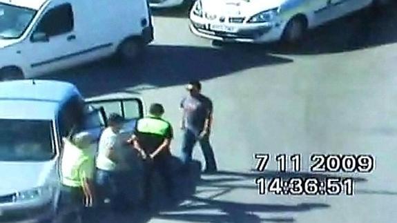 La fiscal pide que se condene a los cinco policías locales de Mijas acusados de traficar con droga