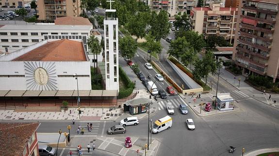 Asalta en 20 minutos a tres chicas a punta de navaja en Cruz del Humilladero
