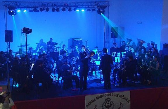 La Banda Municipal de Cuevas del Becerro pone en valor la música cofrade