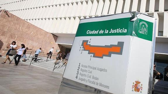 Condenado a 20 años de cárcel el profesor de Ronda acusado de abusar de seis alumnas