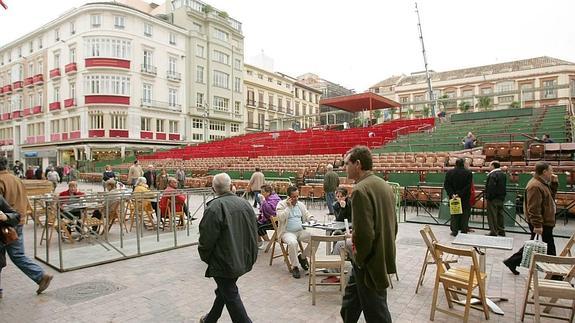 La Agrupación de Cofradías cambia la tribuna oficial por una más baja