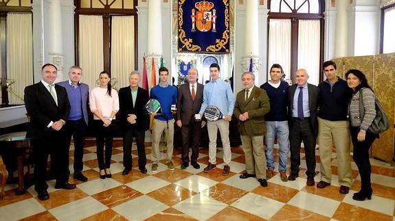 Honores para José Carlos Gaspar y Momo González