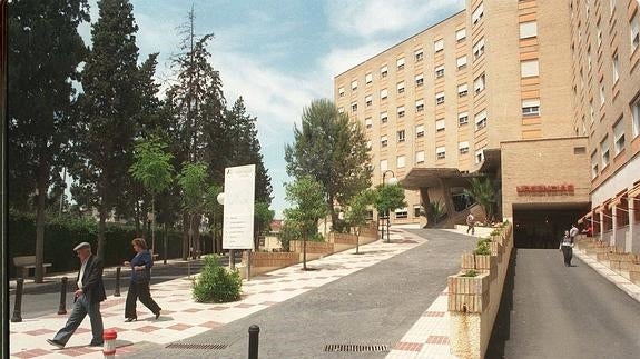 Analizan las bebidas para aclarar si la joven que denunció un intento de abusos fue drogada en Málaga