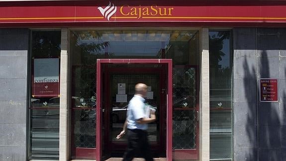 Anulan la subasta de una casa que el banco se quedó por la mitad de su valor por un error judicial