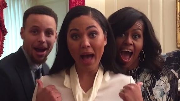 Michelle Obama se anima a cantar por 'Los Minions' con Stephen Curry y su mujer