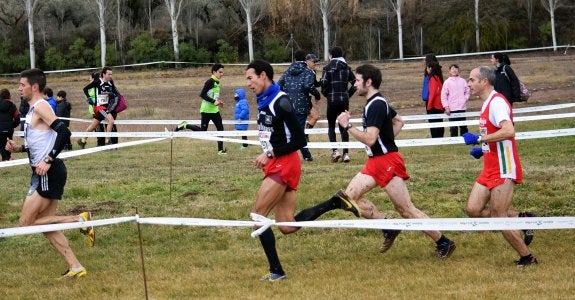 La prueba de campo a través de los Juegos Municipales, en la UMA