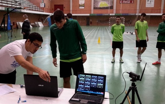 El UMA Antequera participa en un estudio pionero sobre lesiones deportivas
