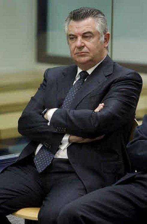 Roca pide que se acumulen todas sus condenas