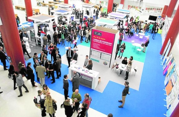 La UMA muestra su oferta de másteres en la II Feria de Posgrado