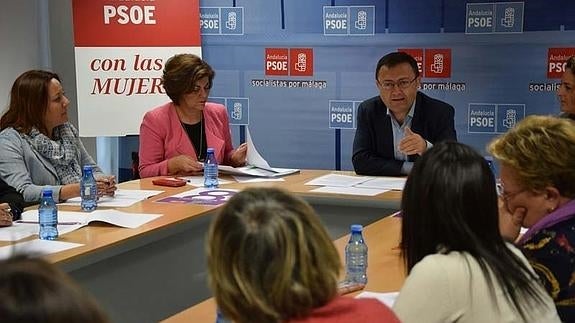 Heredia denuncia los "cuatro años negros de Rajoy" en políticas de igualdad