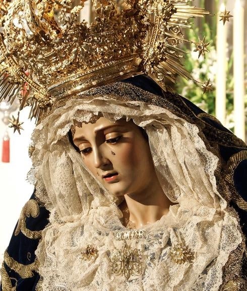 Recurren ante el Tribunal Constitucional la sentencia que avaló la concesión de la medalla policial a la Virgen del Amor