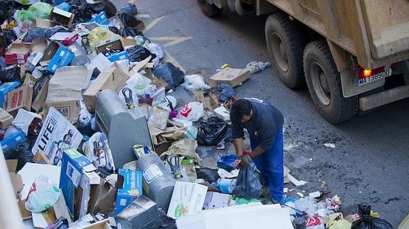 Clamor social contra la huelga de limpieza de Limasa