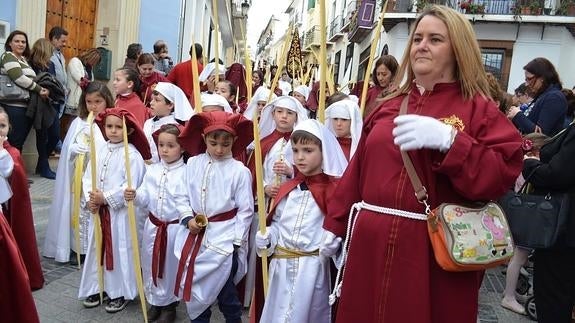 Pollinica y Rocío abren la Semana Santa en Vélez-Málaga