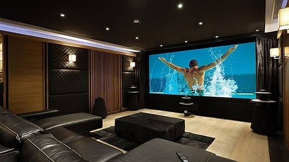 See & Touch instala en casas de todo el mundo salas de cine privadas