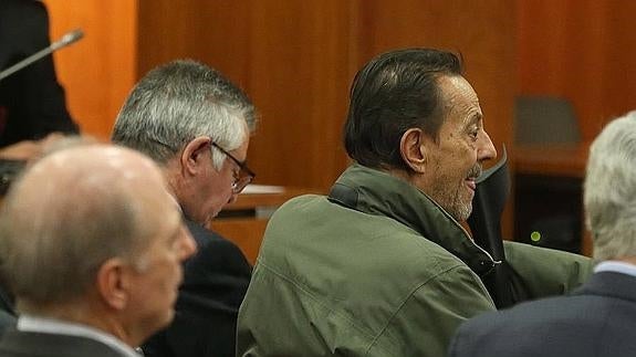 Julián Muñoz: «Firmaba lo que me ponían por delante porque era muy cómodo ganar un buen sueldo así»