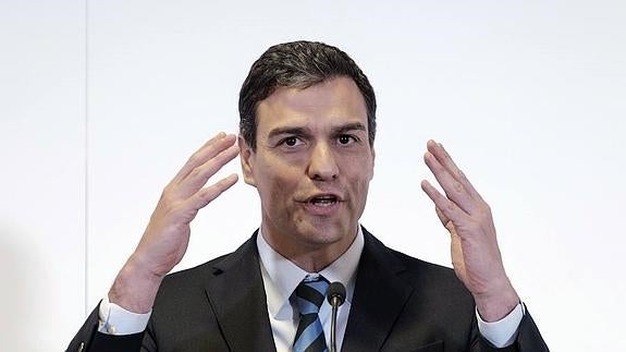 Pedro Sánchez y Susana Díaz aplazan su duelo por el liderazgo del PSOE