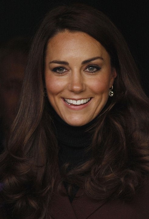 Kate Middleton da plantón a Isabel II