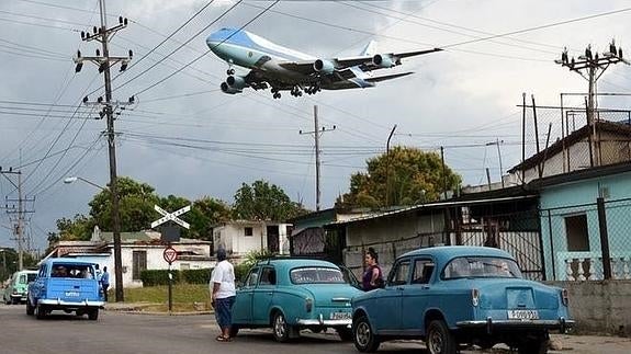El misterioso autor de la foto del Air Force One sobrevolando La Habana