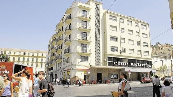 El alcalde insiste en que el edificio del Astoria “tiene una solidez máxima”