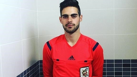 Un árbitro homosexual denuncia insultos homófobos en un partido
