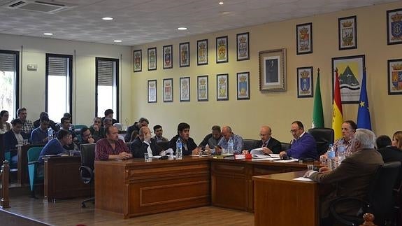 La Diputación elige la Axarquía para llevar a cabo su experiencia de unificación de municipios