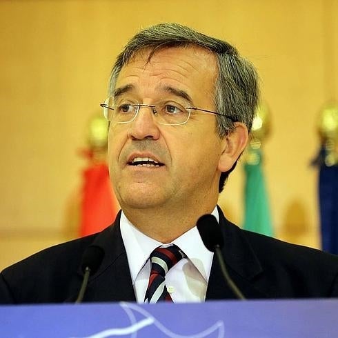 García Urbano dimite del Congreso y abre el debate sobre el número uno del PP cara al 26-J