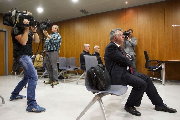 Visto para sentencia el juicio a Roca por el caso de la desaladora