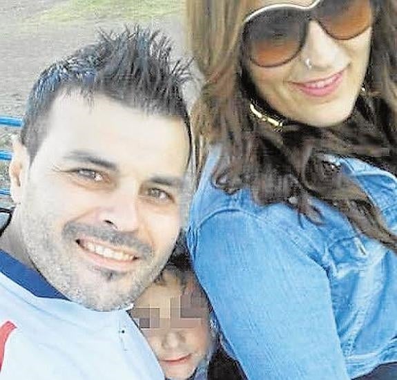 Hoy comienza el juicio al hombre acusado de matar a su expareja y a su hijo en la barriada de La Luz