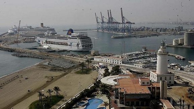 Denuncian el internamiento de solicitante de asilo rescatado al sur de Málaga