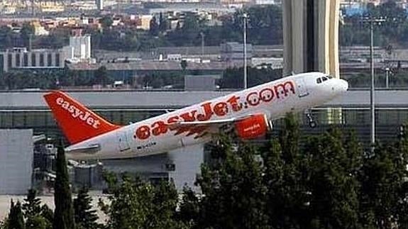 Convocan huelga indefinida de Easyjet en el aeropuerto de Málaga a partir del 31 de mayo