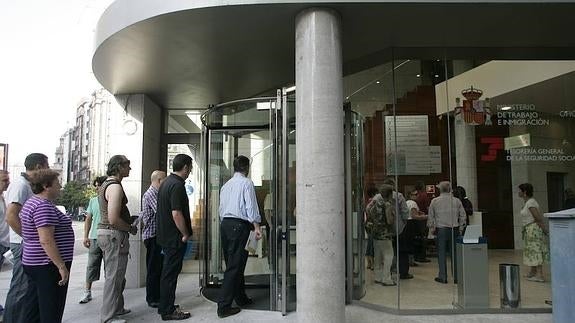 Los malagueños pierden el miedo a darse de baja tras la percepción de la mejora económica