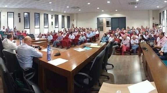 Regantes de Málaga se rebelan y exigen medidas inmediatas para combatir la sequía