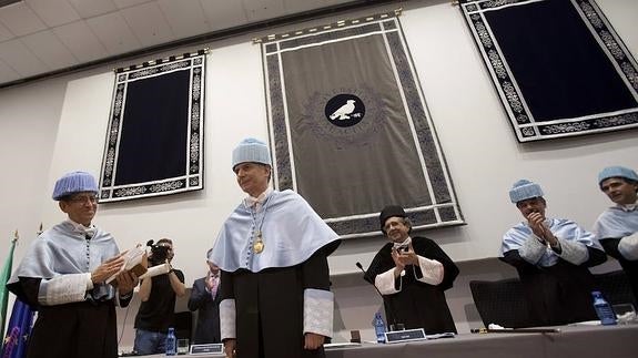 Antonio Soler, investido Doctor Honoris Causa por la UMA