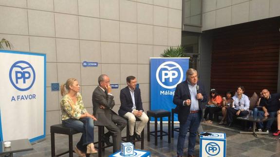 Leopoldo López pide en Málaga que España no caiga "en la desgracia" del populismo como en Venezuela