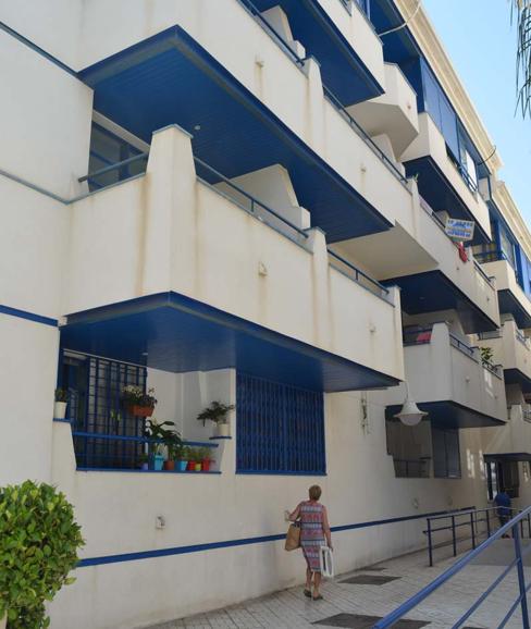 Muere un joven de 19 años tras caer desde un segundo piso en El Morche