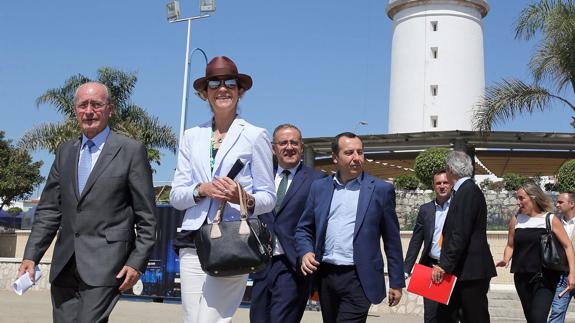 La infanta Elena visita Málaga para presentar una campaña de prevención de ahogamientos