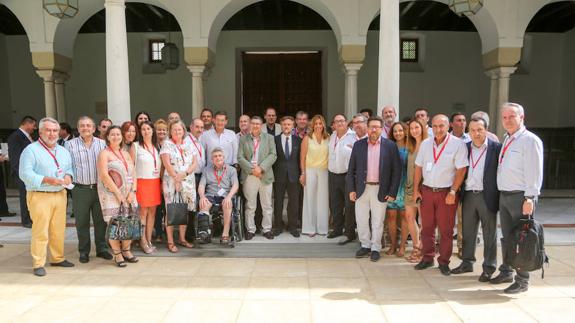 La Junta saca adelante el cambio legislativo que regulariza 10.000 viviendas en Málaga