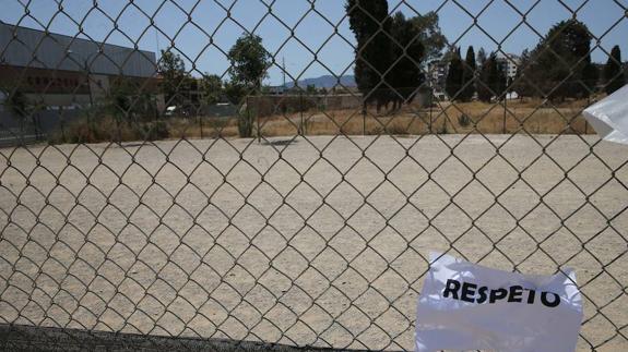 El Ayuntamiento cierra el parque canino sobre una fosa común y vallará el perímetro de San Rafael