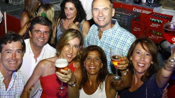 Una fiesta solidaria por los viejos tiempos en el Club Mediterráneo