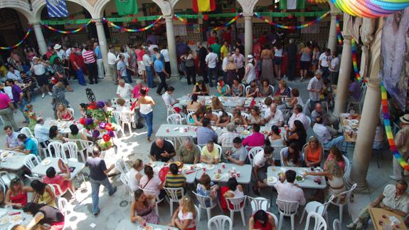 Los malagueños se inclinan por el pago con tarjeta, también durante la Feria