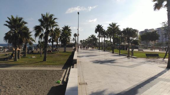 Vélez pide a Costas la titularidad del paseo marítimo de Torre del Mar