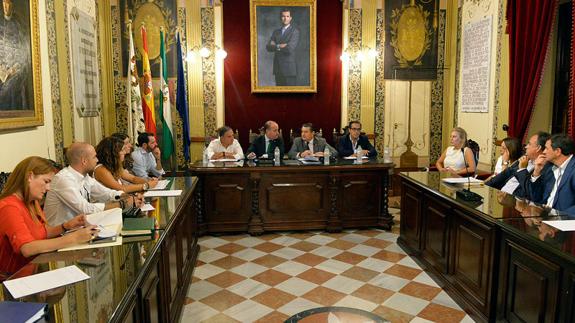 El Gobierno iniciará los trámites para conocer la viabilidad del trasvase de agua de Iznájar a Antequera