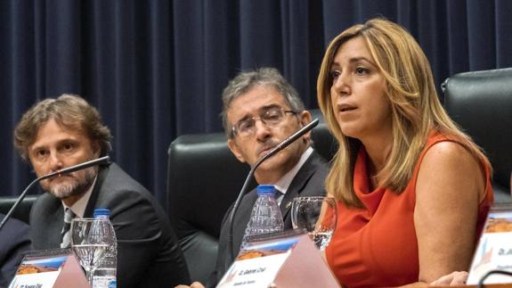 Susana Díaz advierte que "no se puede gobernar con 85 diputados"