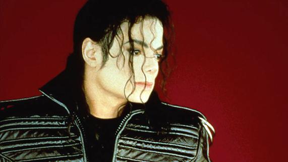 Acusan a Michael Jackson de dirigir una red de prostitución infantil