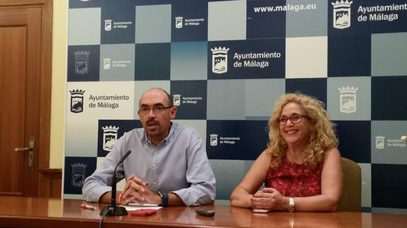 Ediles de IU critican la "parálisis" que sufre Málaga en cuestión de movilidad