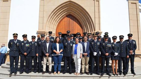 Rincón de la Victoria celebra el patrón de la Policía Local reconociendo a los agentes más veteranos