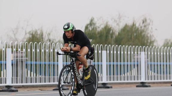 Juan Carlos Galindo, campeón de España de triatlón en larga distancia