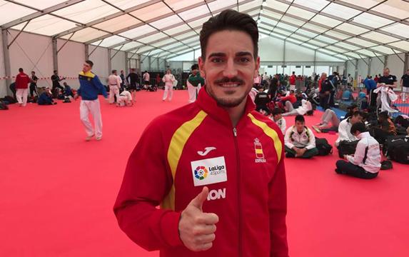 Damián Quintero cae en la final del Mundial de kárate